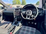Volkswagen Golf - Image 4