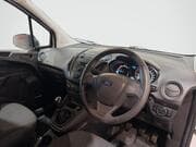 Ford Transit Courier - View 4
