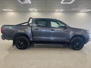 Toyota Hilux - Image 2