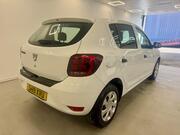 Dacia Sandero - Image 3